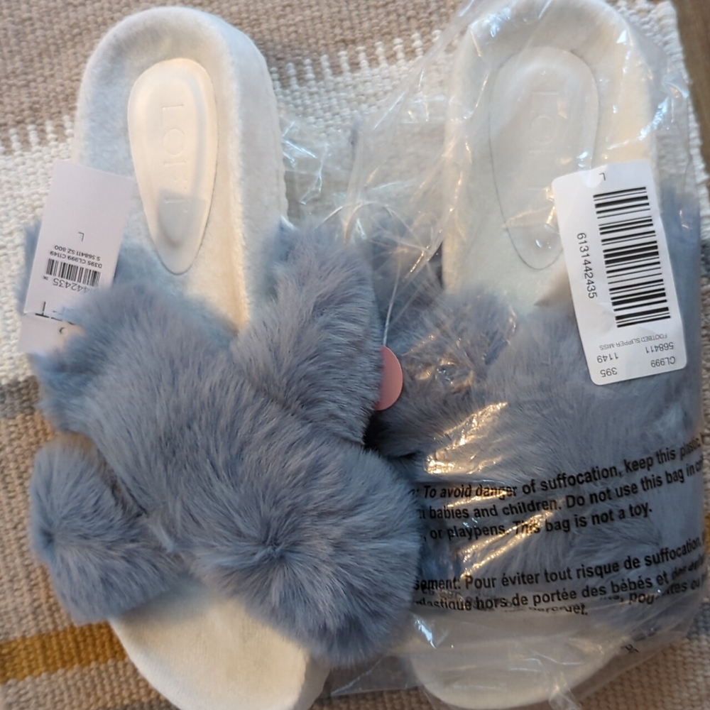 Nwt  rubber slides slippers
